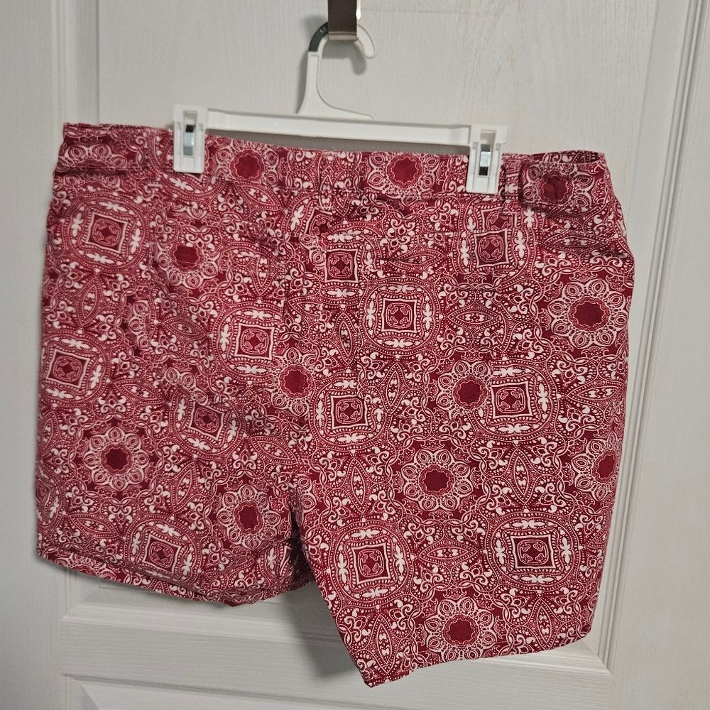 Westport Twill Shorts Red White Bandana Flat Front Casual Womens Plus 16W - Picture 4 of 8